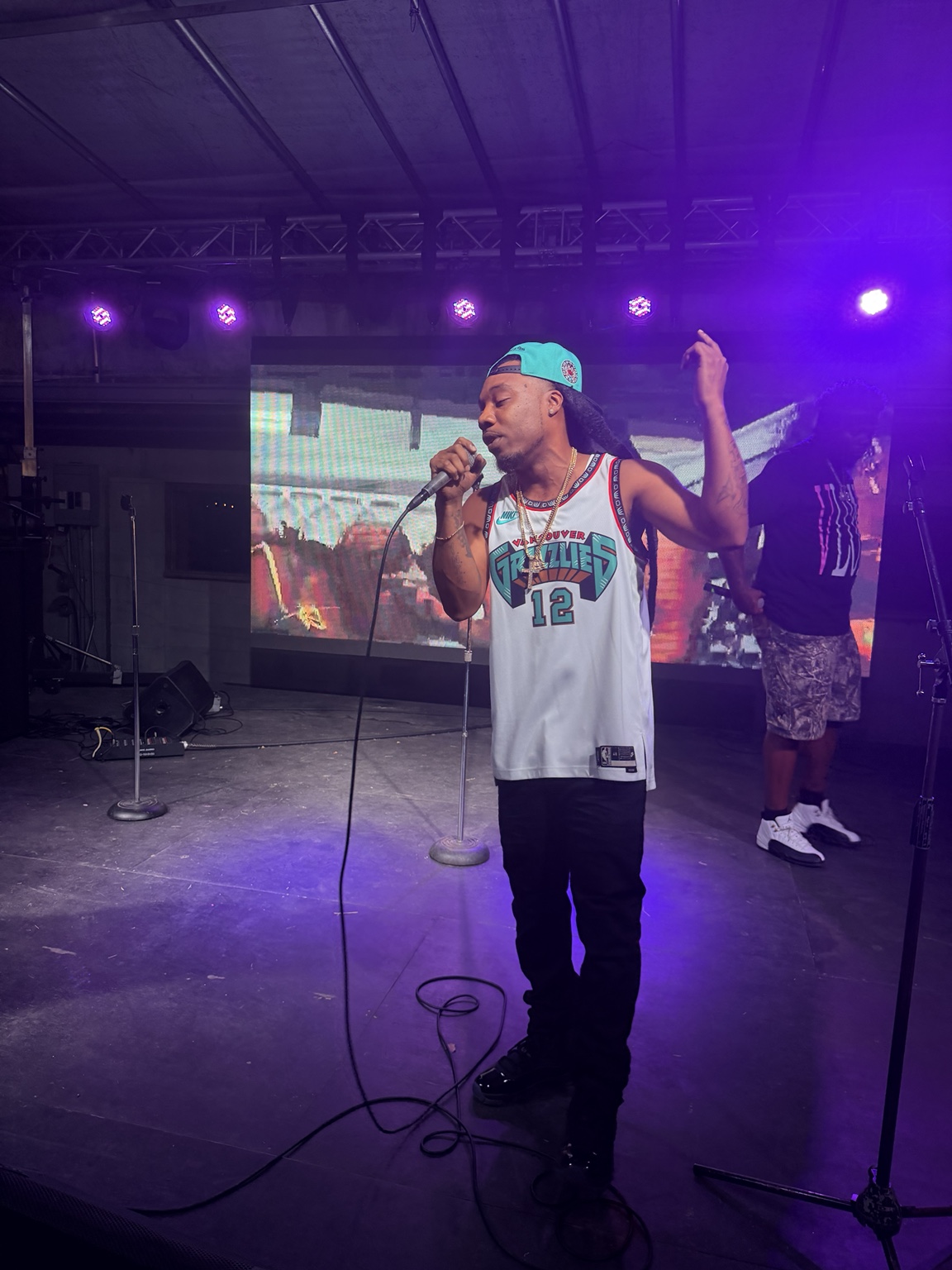 Mike Whammy performs on the Heartwood Soundstage during the #iDoit4mycity Festival.