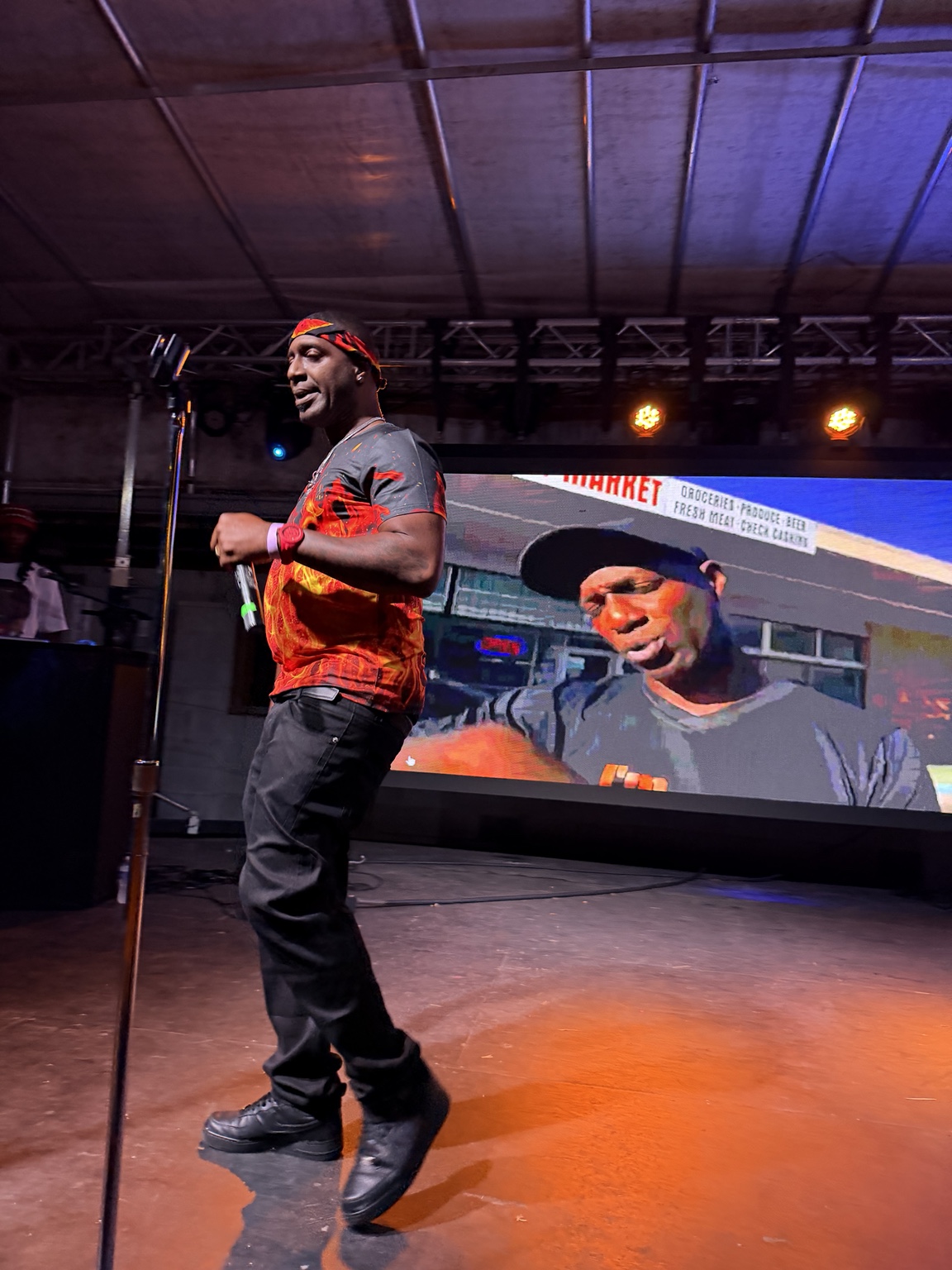 Fie Scoobie performs on the Heartwood Soundstage during the #iDoit4mycity Festival.
